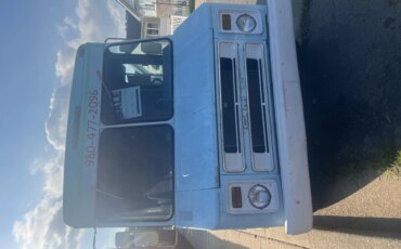 Gmc-Other-gmc-models-1989-Blue-2