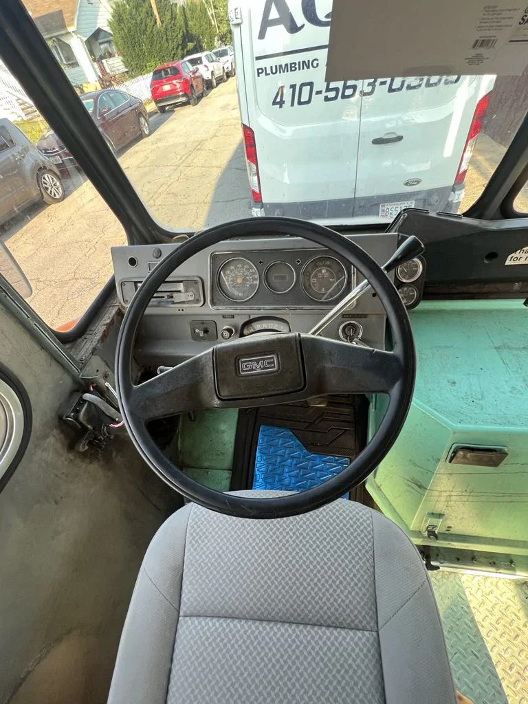 Gmc-Other-gmc-models-1989-Blue-5