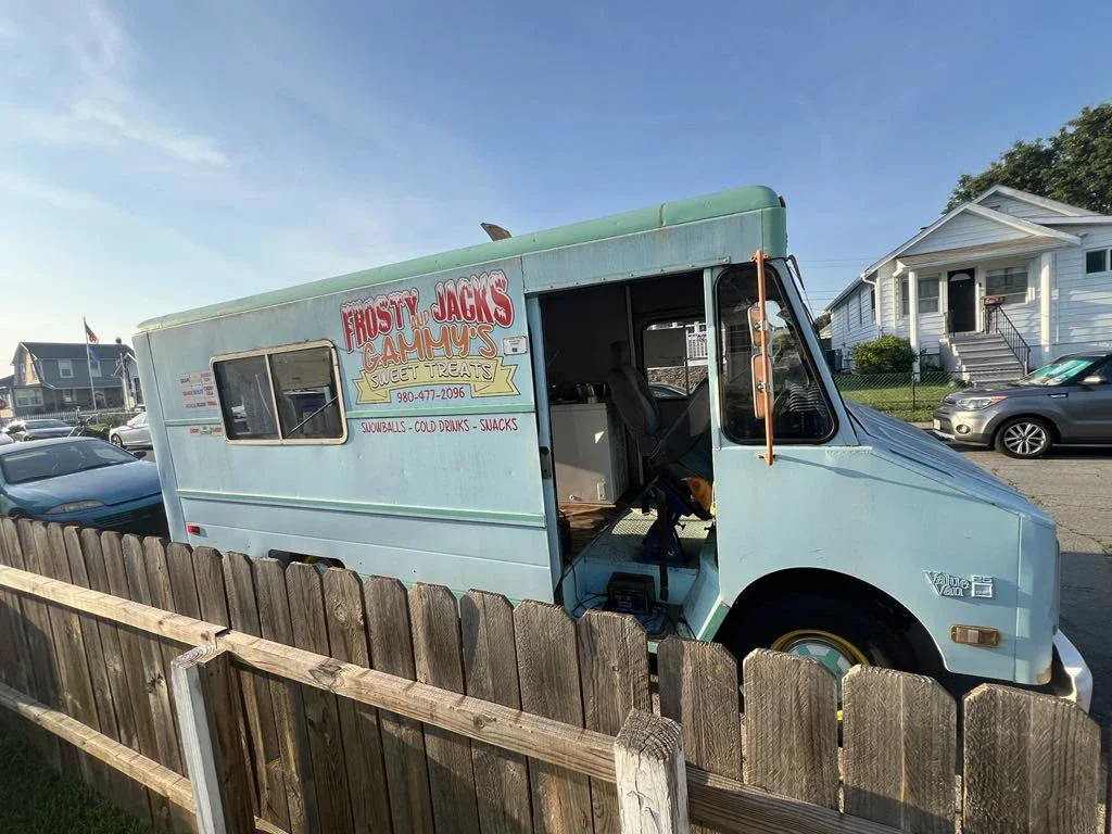 Gmc-Other-gmc-models-1989-Blue-8