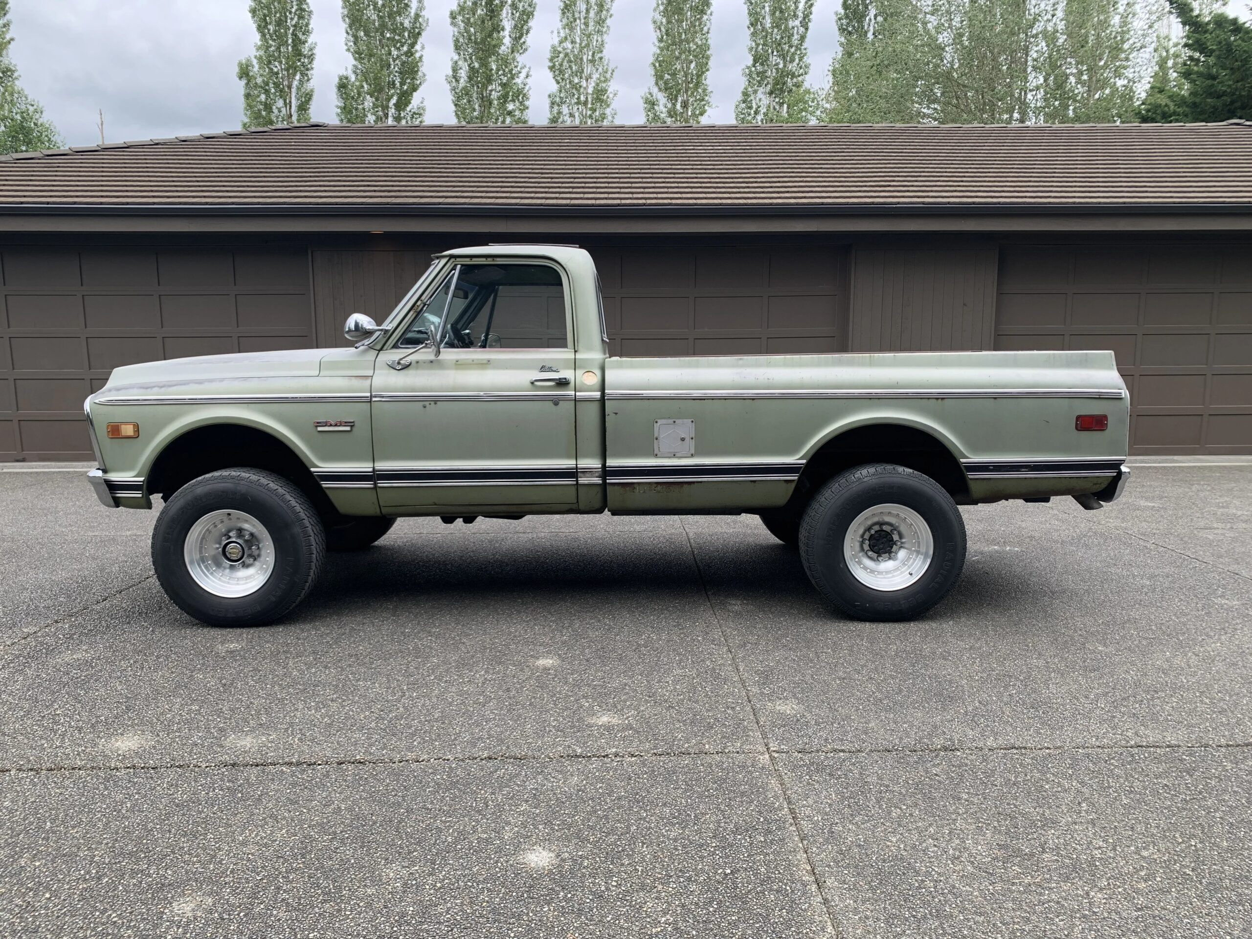 Gmc-Pickup-1969-Green-Black-13