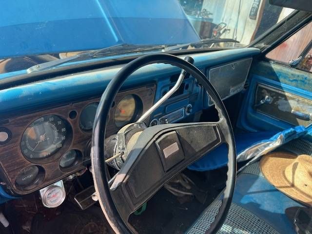 Gmc-Pickup-1972-3