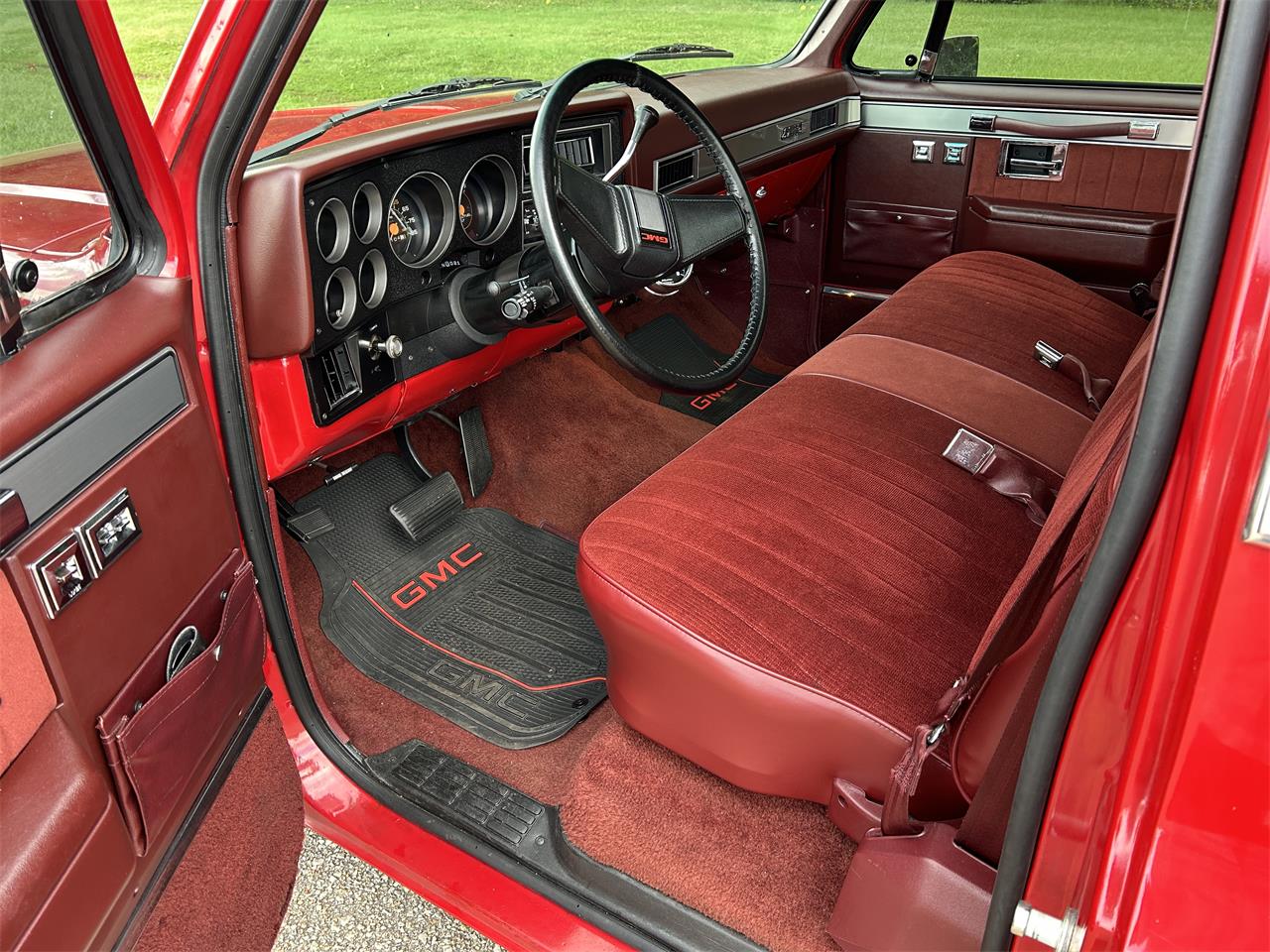 Gmc-Sierra-1500-1985-Red-Red-4
