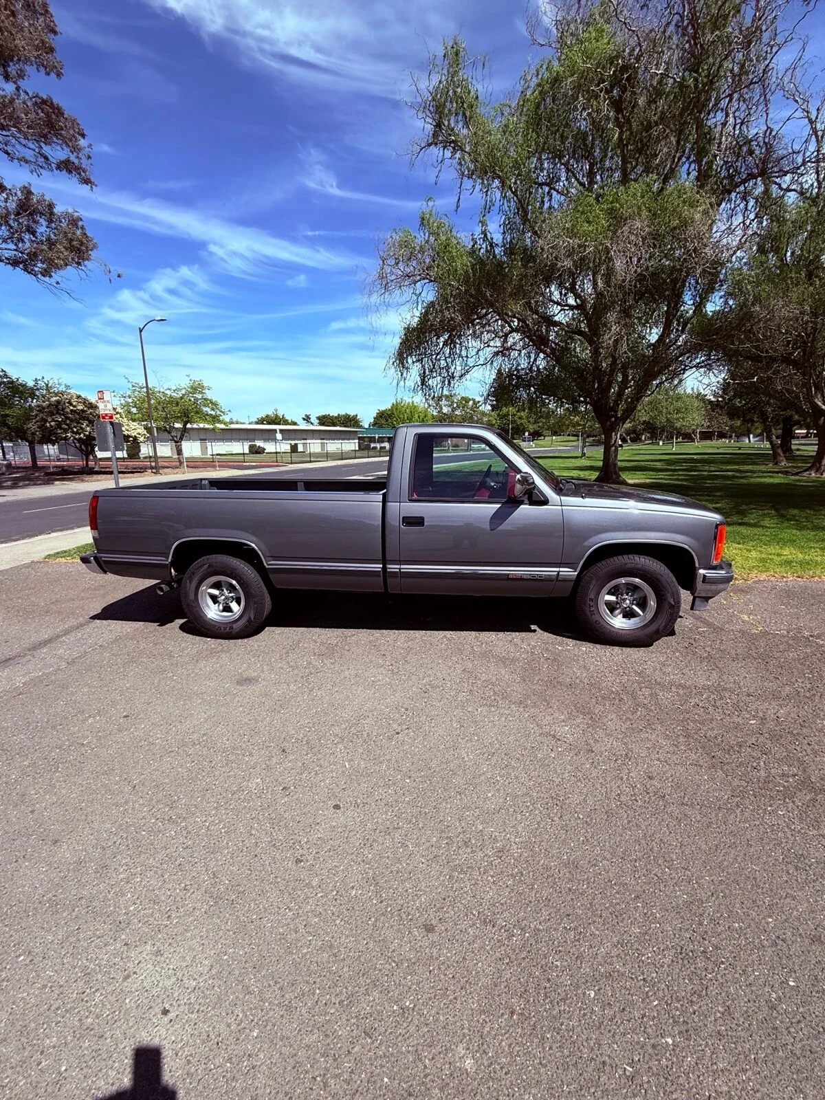 Gmc-Sierra-1500-2wd-regular-cab-1990-Gray-Red-12