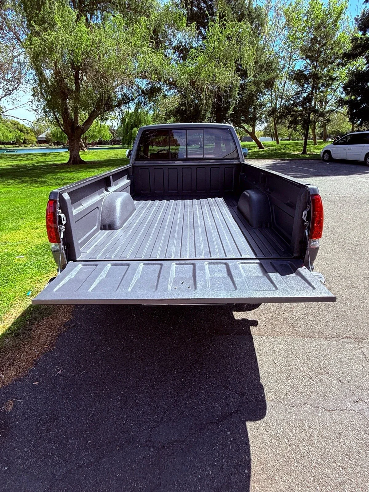 Gmc-Sierra-1500-2wd-regular-cab-1990-Gray-Red-14