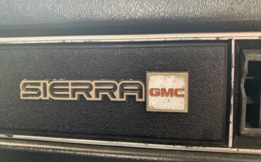 Gmc-Sierra-1500-4x4-regular-cab-1983-Blue-Blue-5