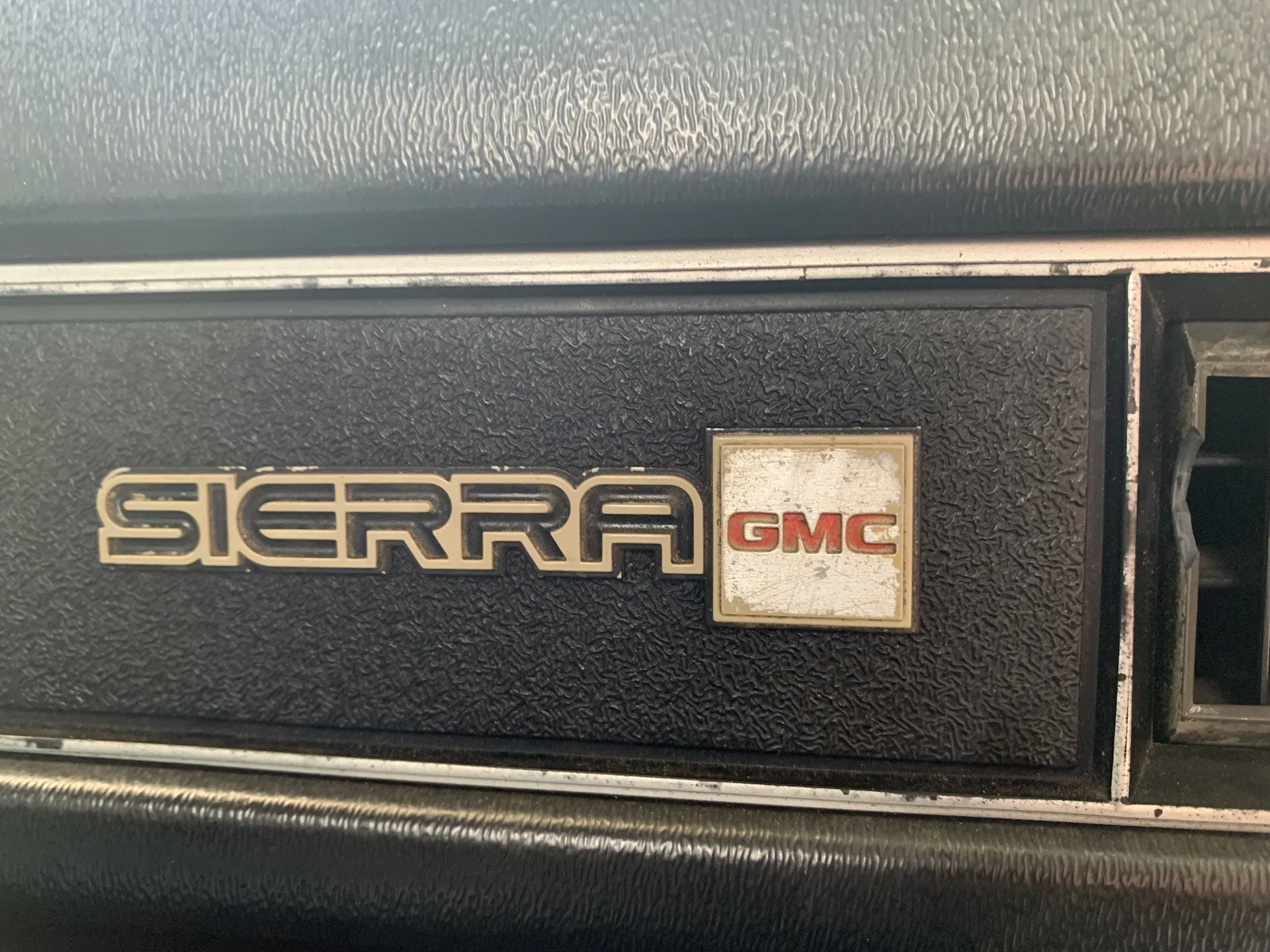 Gmc-Sierra-1500-4x4-regular-cab-1983-Blue-Blue-5