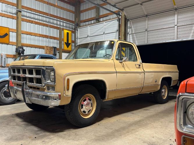Gmc-Sierra-1977-Yellow-Custom-Leather-14