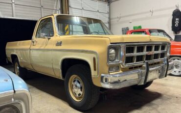 Gmc-Sierra-1977-Yellow-Custom-Leather-16