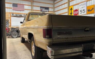 Gmc-Sierra-1977-Yellow-Custom-Leather-17
