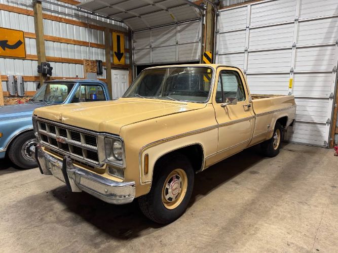 Gmc-Sierra-1977-Yellow-Custom-Leather-8