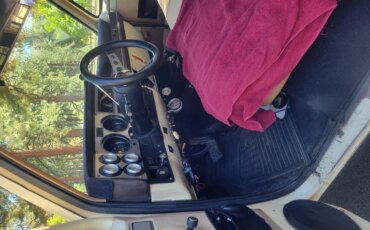 Gmc-Sierra-3500-1981-Tan-8