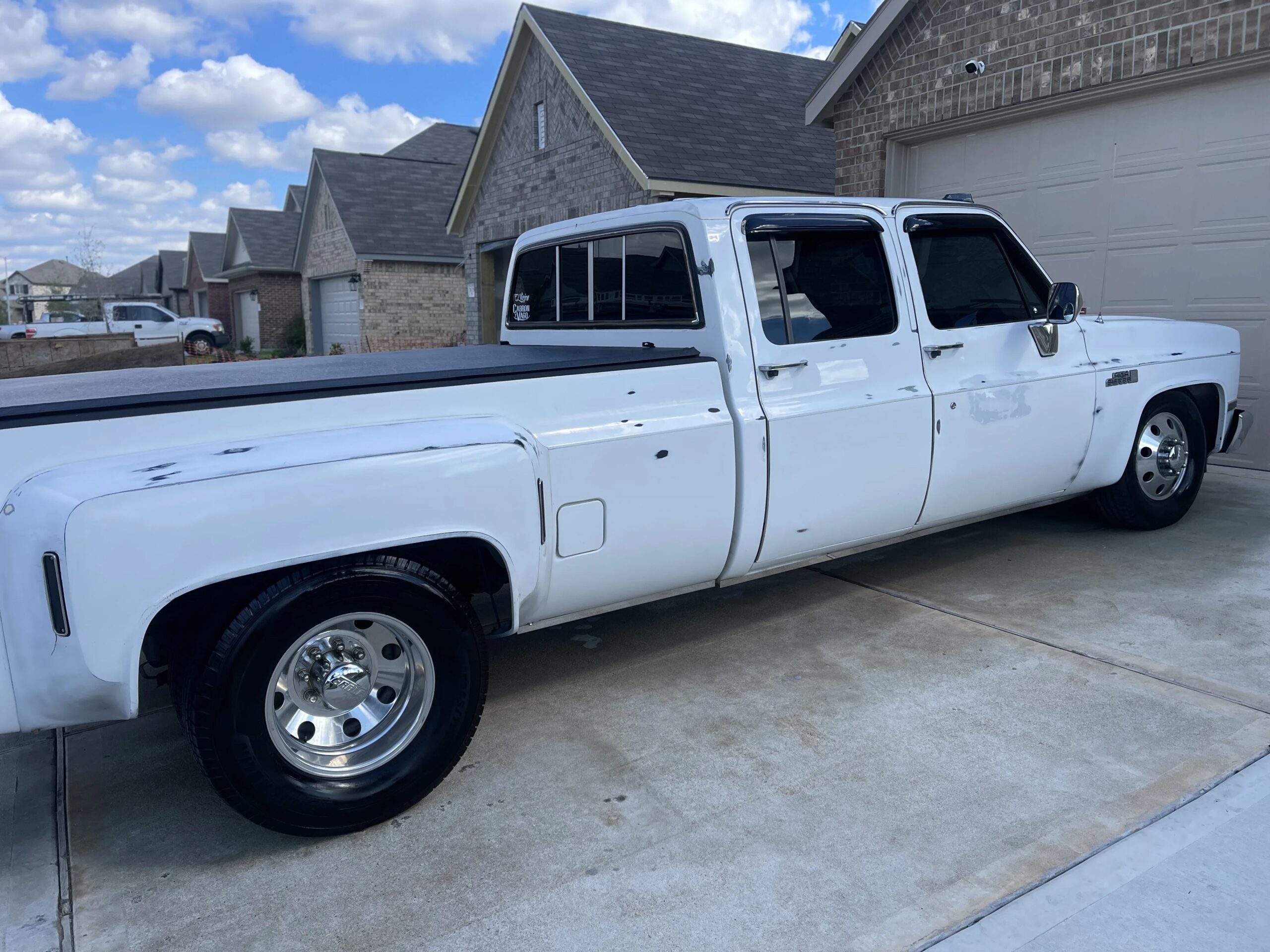 Gmc-Sierra-3500-2wd-crew-cab-1986-Off-White-Tan-2