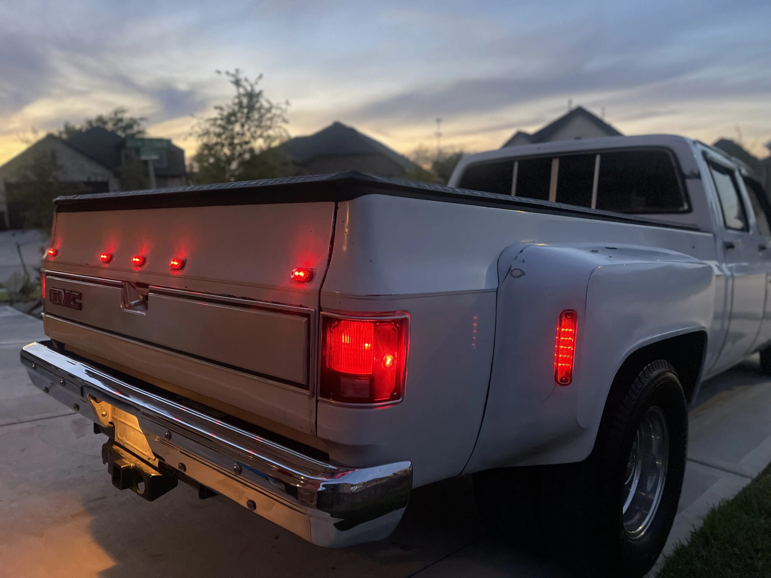 Gmc-Sierra-3500-2wd-crew-cab-1986-Off-White-Tan-24