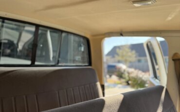 Gmc-Sierra-3500-2wd-crew-cab-1986-Off-White-Tan-28