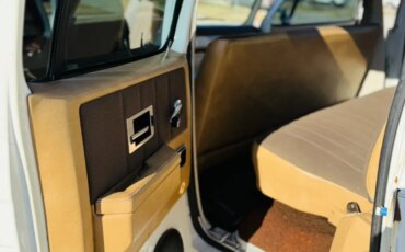 Gmc-Sierra-3500-2wd-crew-cab-1986-Off-White-Tan-35
