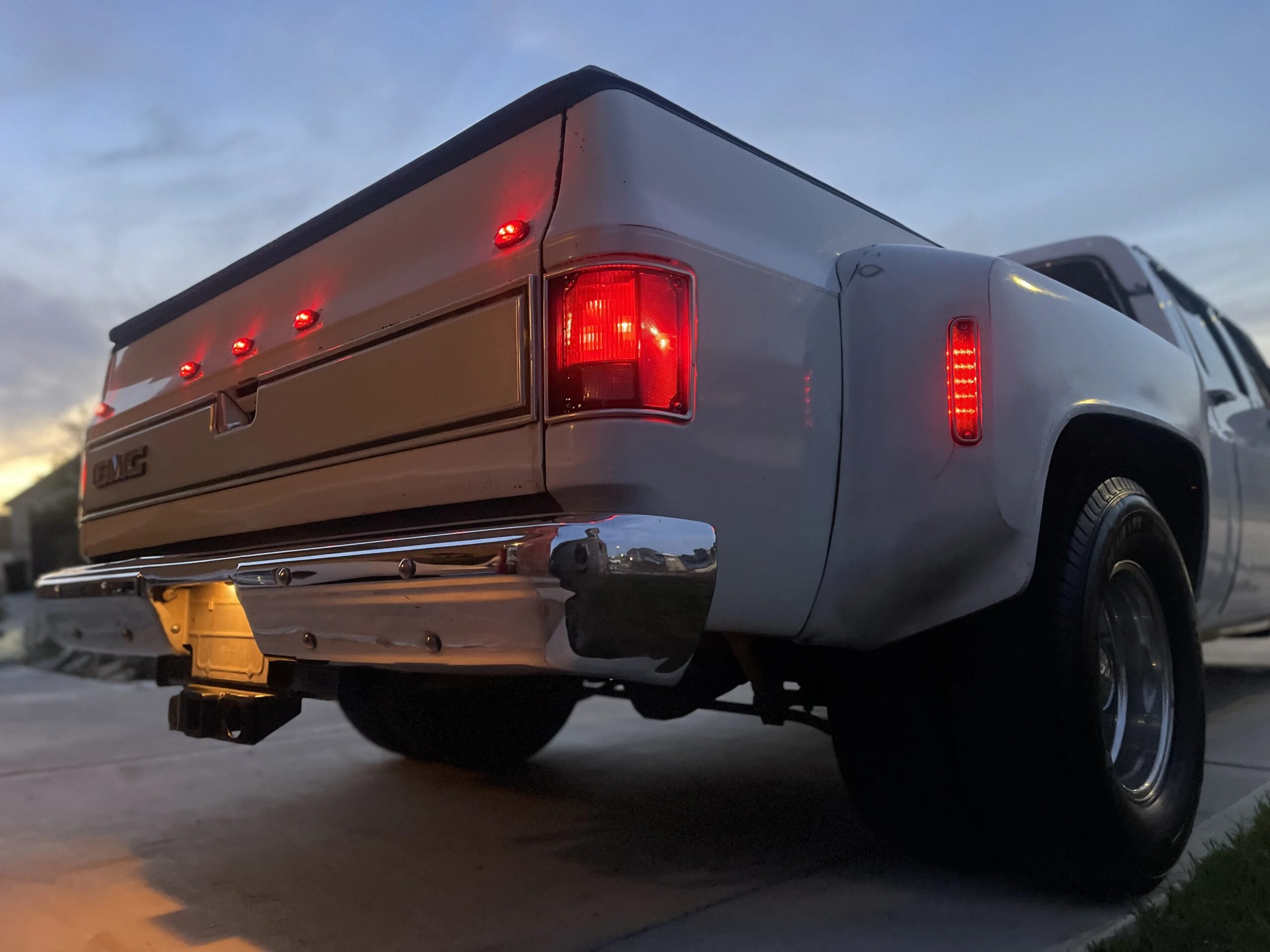 Gmc-Sierra-3500-2wd-crew-cab-1986-Off-White-Tan-6