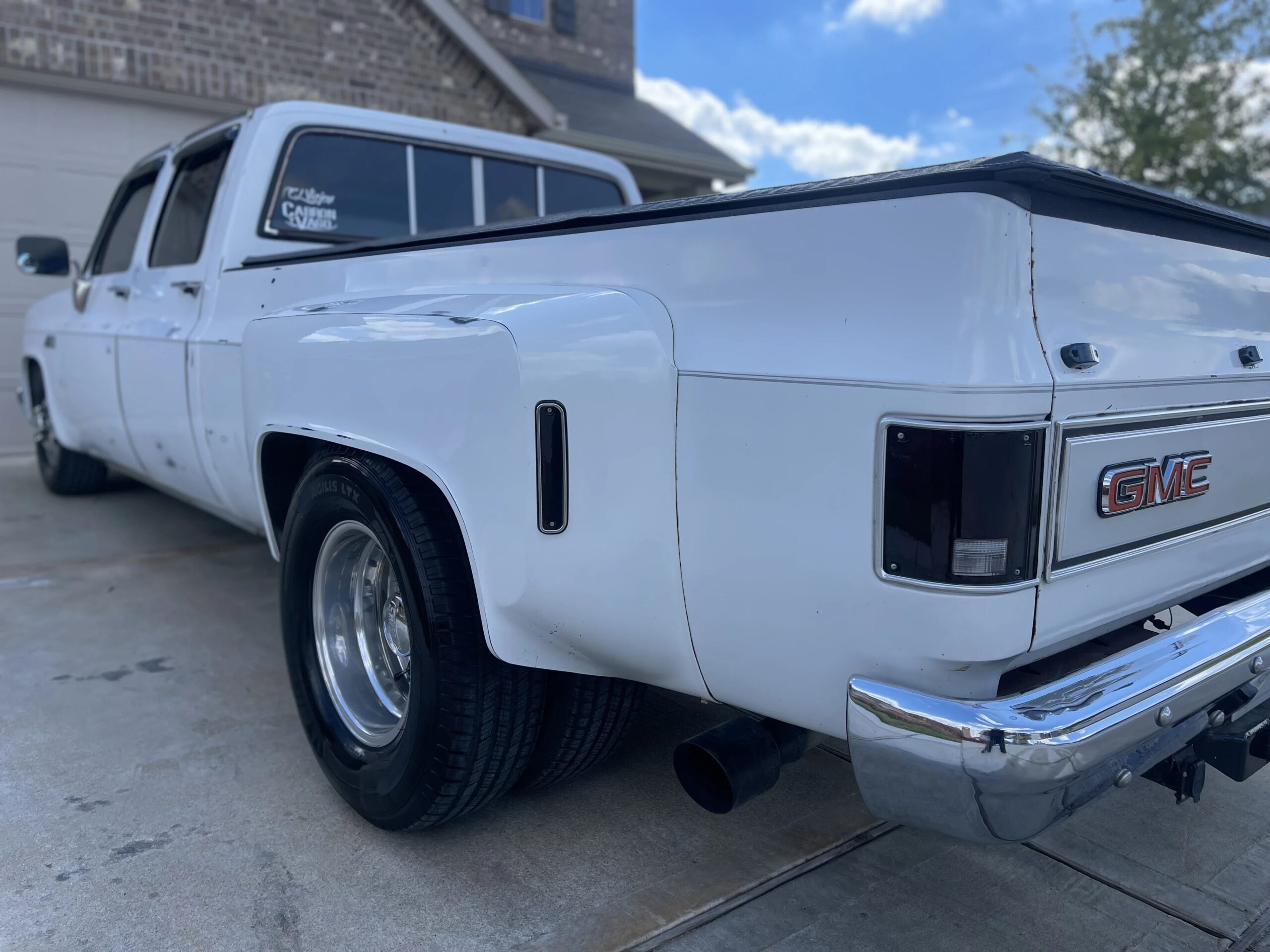 Gmc-Sierra-3500-2wd-crew-cab-1986-Off-White-Tan