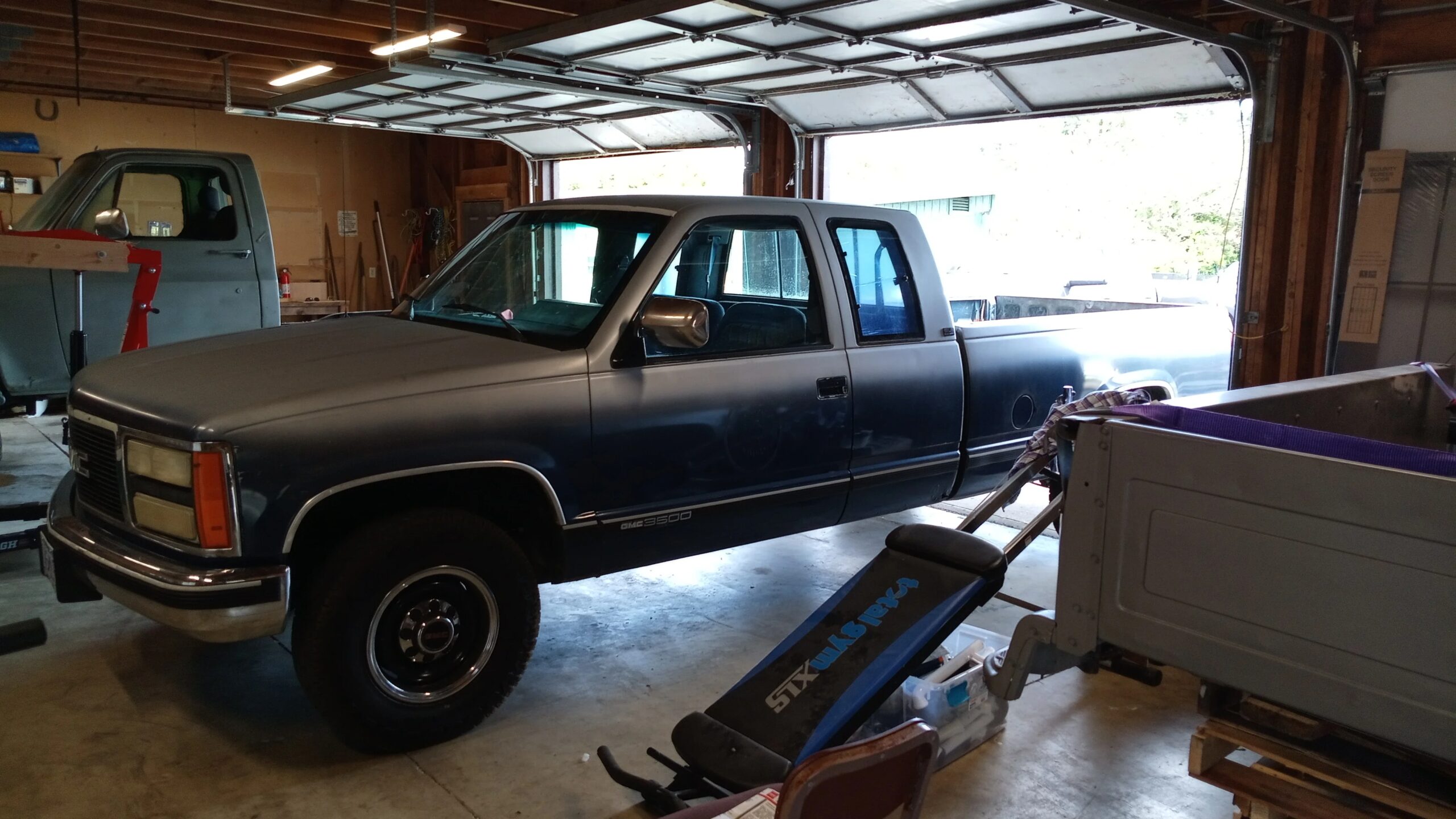 Gmc-Sierra-3500-2wd-extended-cab-1990-Blue-Blue-3