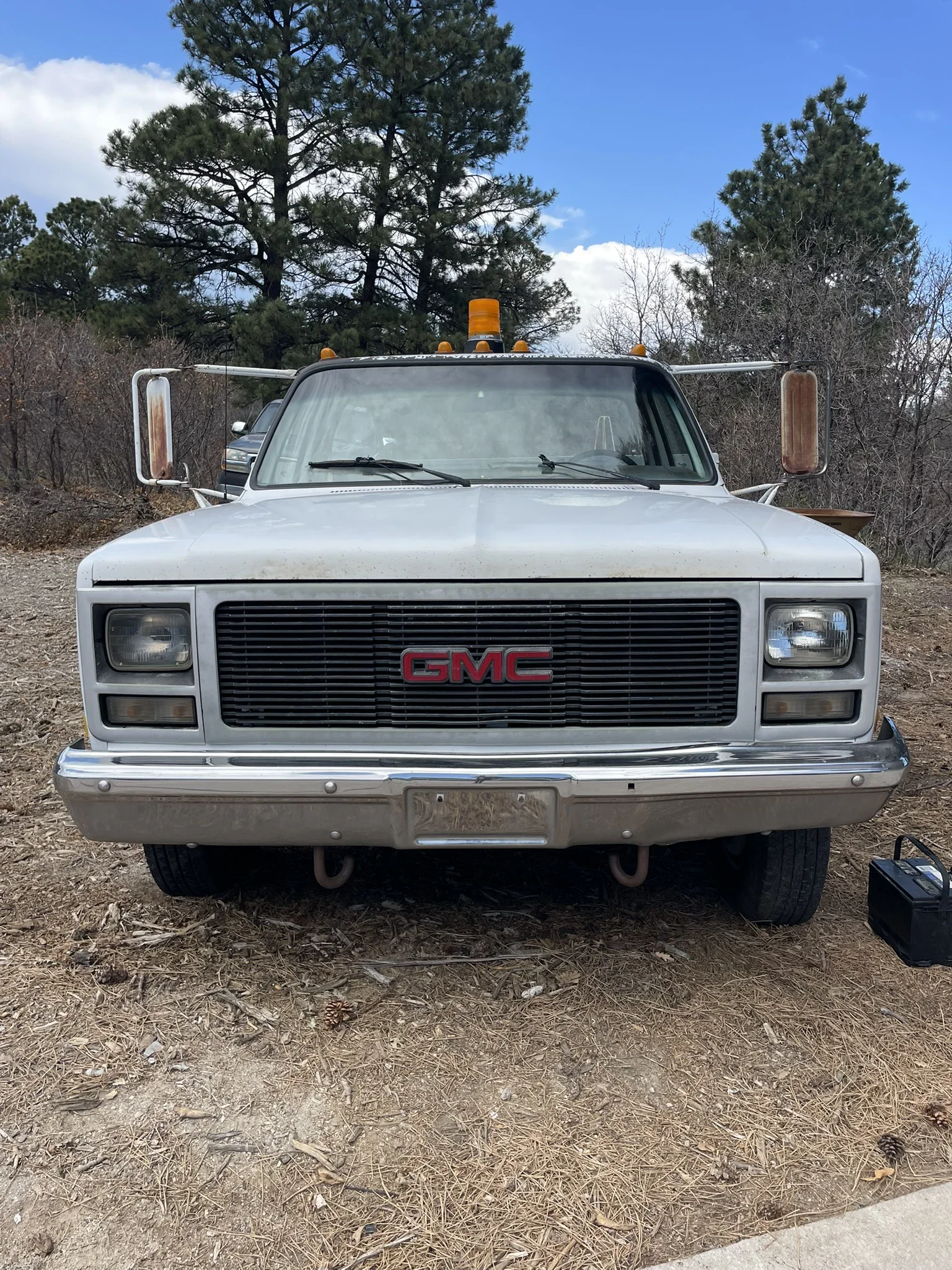 Gmc-Sierra-3500-2wd-regular-cab-1989-White-Tan-4
