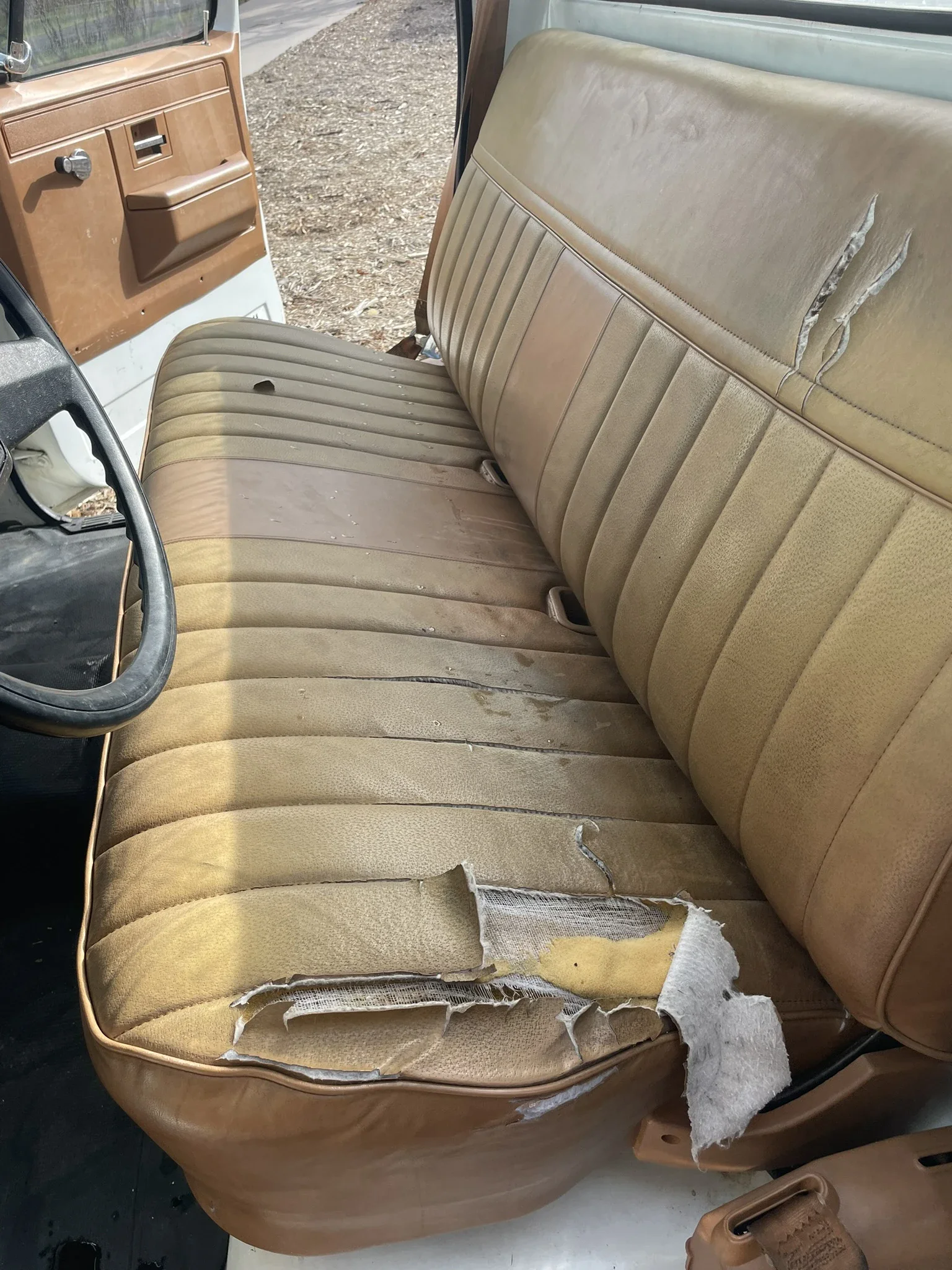 Gmc-Sierra-3500-2wd-regular-cab-1989-White-Tan-7