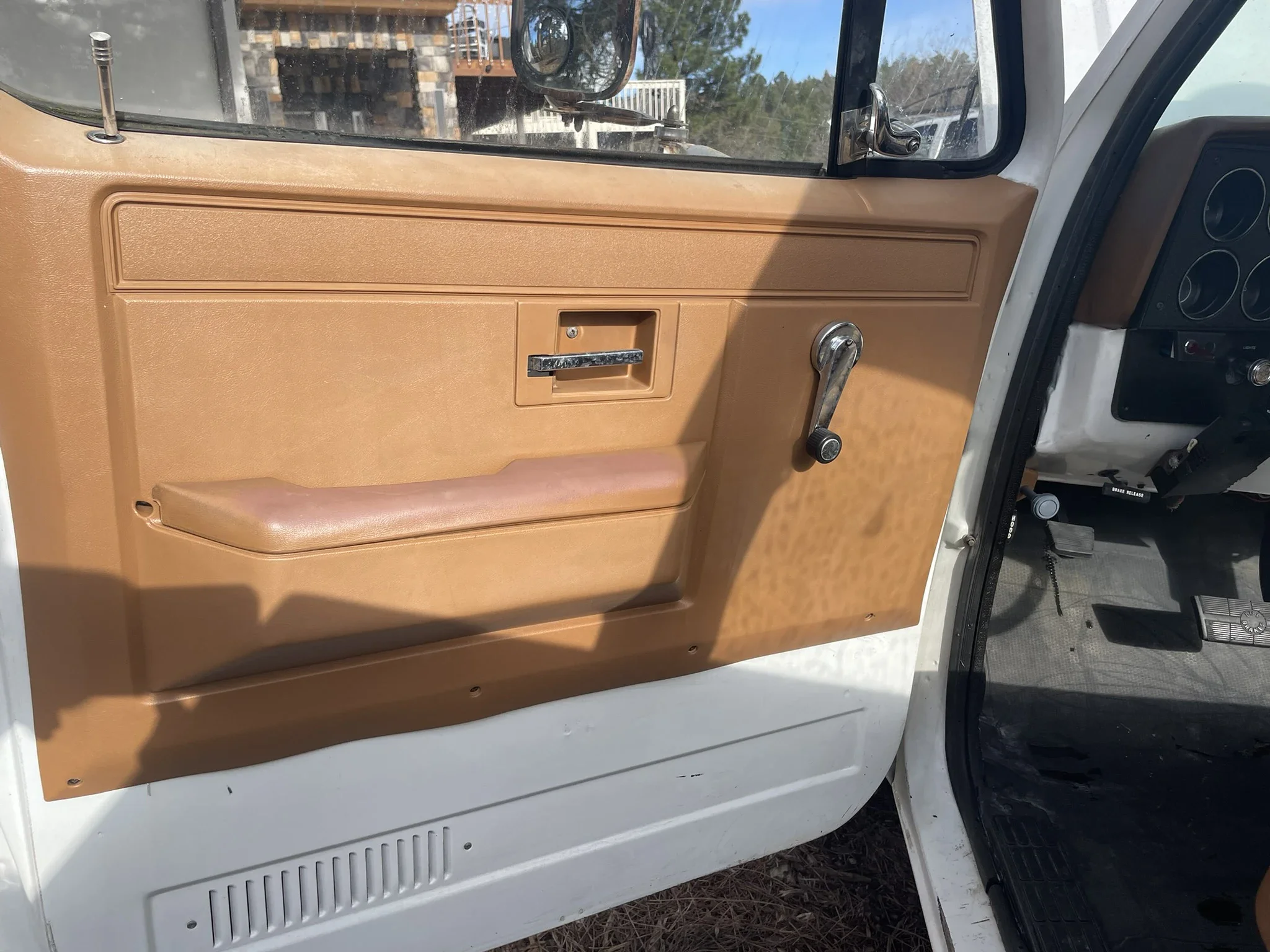 Gmc-Sierra-3500-2wd-regular-cab-1989-White-Tan-9