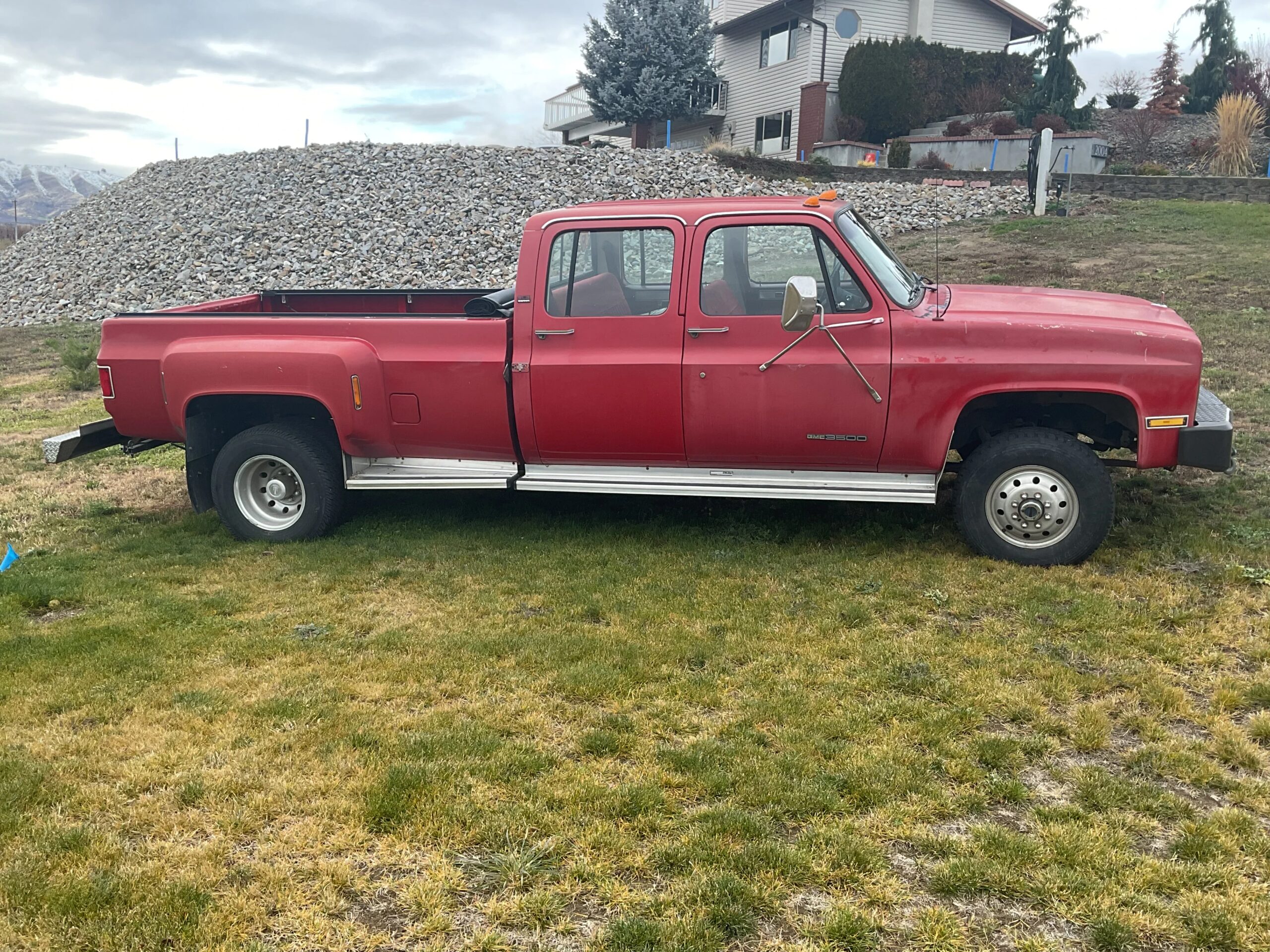 Gmc-Sierra-3500-4x4-crew-cab-1990-Red-Red