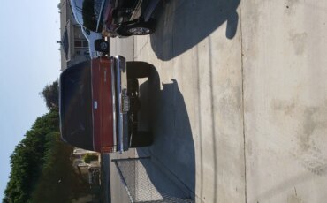 Gmc-Suburban-4wd-2500-1988-Black-Burgundy-4