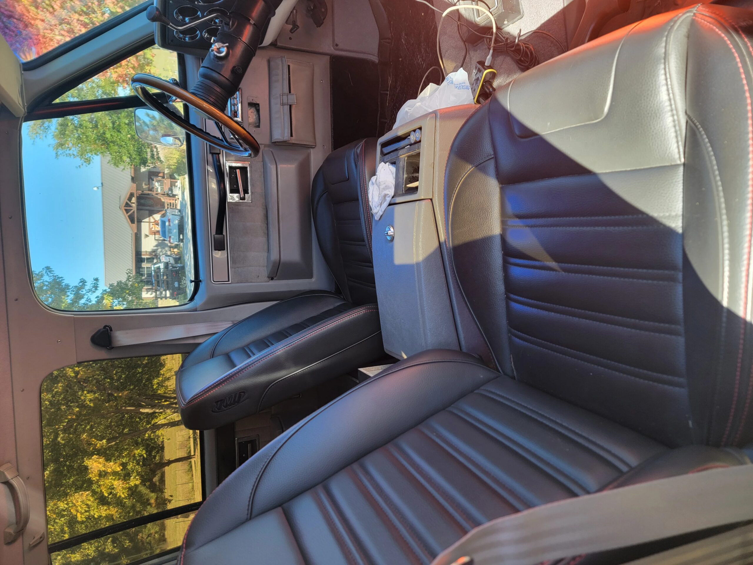 Gmc-Suburban-4wd-2500-1991-Gray-Gray-2