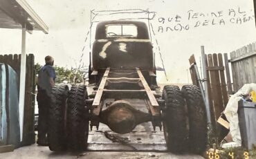 Gmc-Truck-1952-Brown-Beige-w-Black-Seats-4