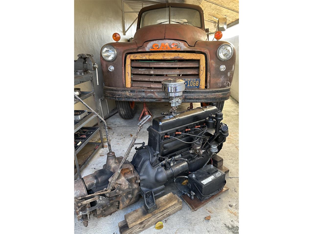 Gmc-Truck-1952-Brown-Beige-w-Black-Seats-7