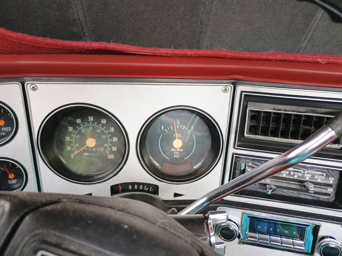 Gmc-c25-1978-red-11