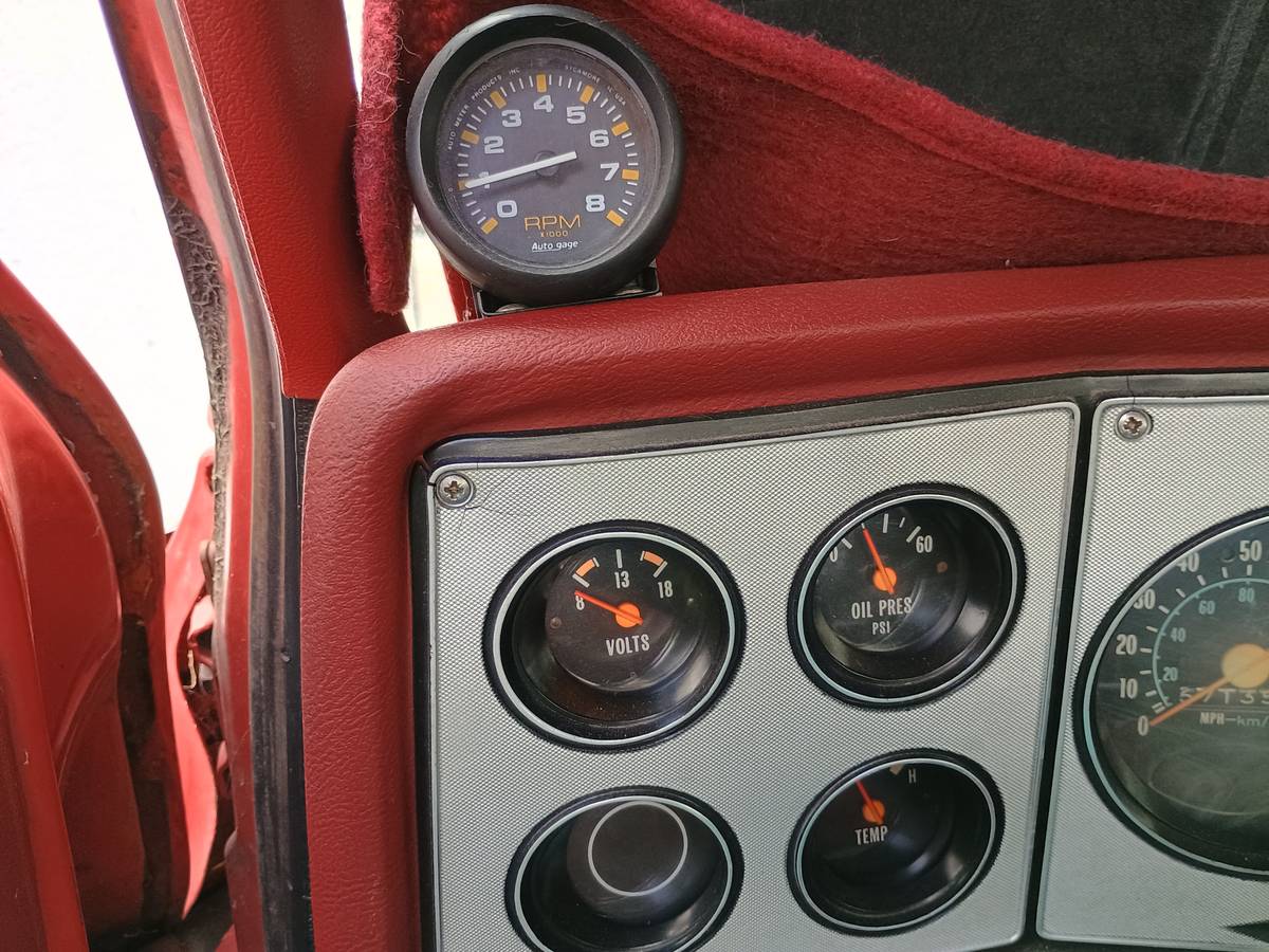 Gmc-c25-1978-red-12