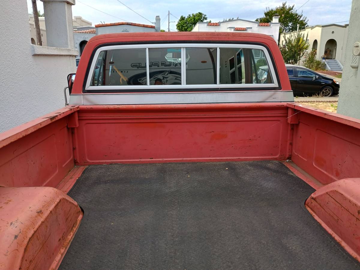 Gmc-c25-1978-red-5
