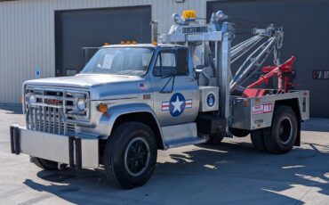 Gmc-c7000-diesel-1981-custom-4