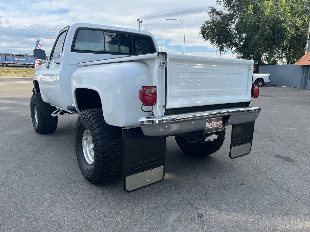 Gmc-ck-1500-4x4-1982-white-1
