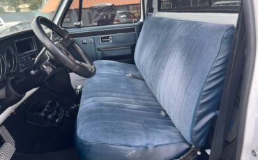 Gmc-ck-1500-4x4-1982-white-4