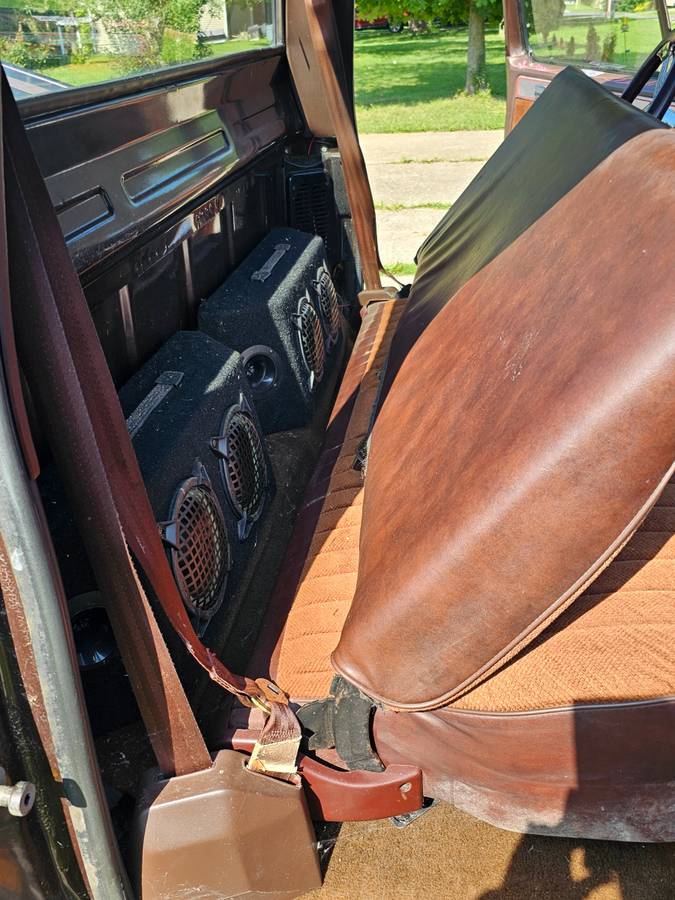 Gmc-ck-2500-1985-brown-12