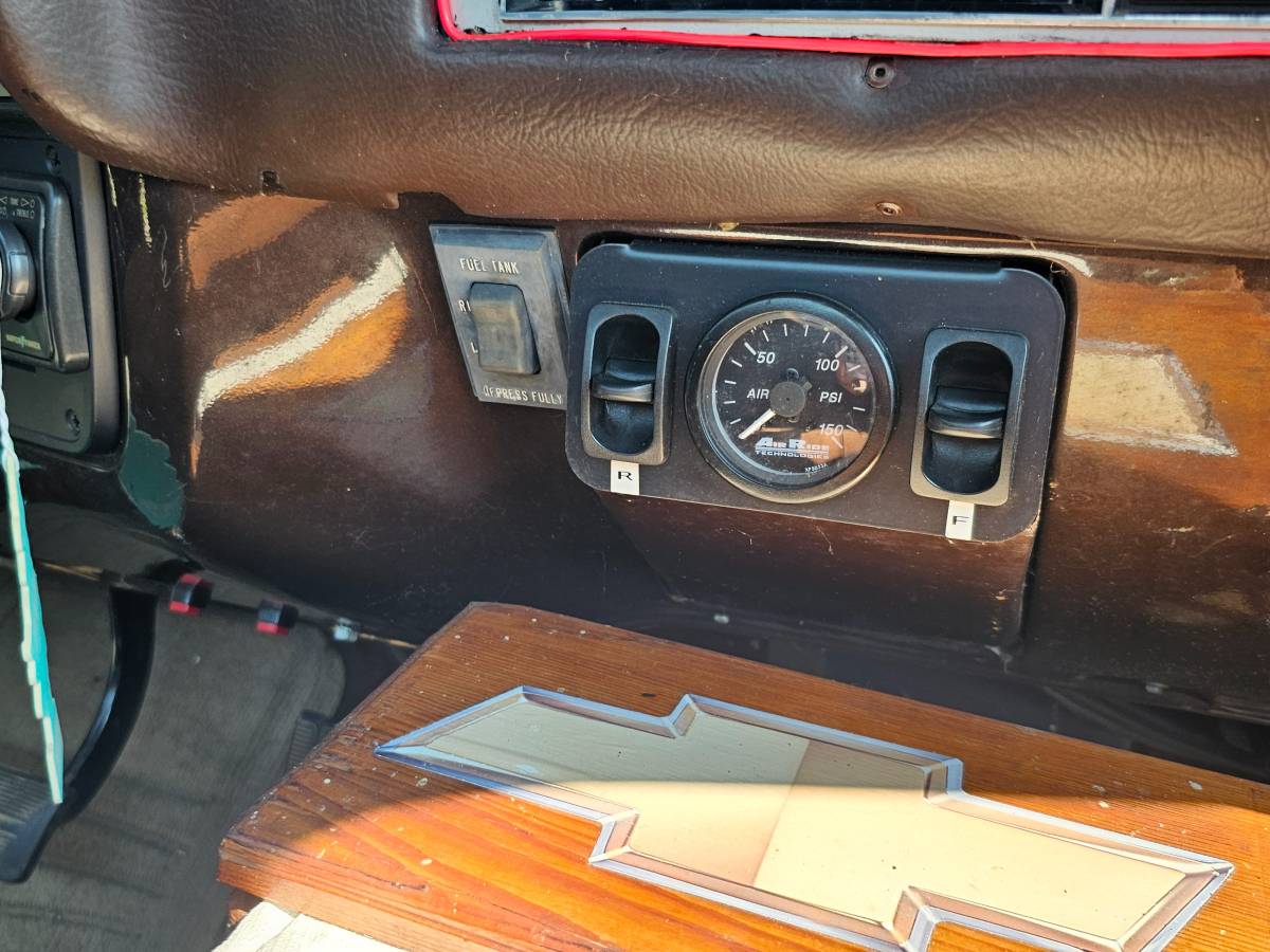 Gmc-ck-2500-1985-brown-16