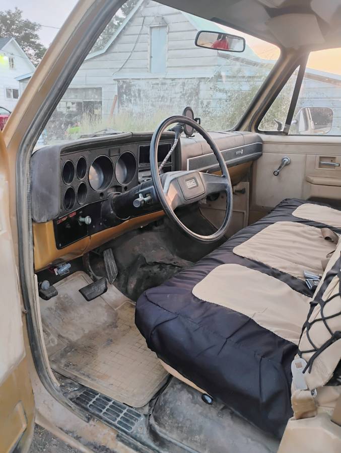 Gmc-ck-pickup-34-ton-diesel-1984-yellow-2