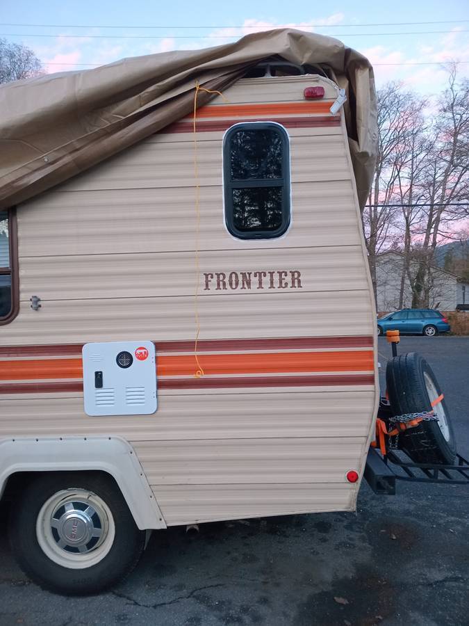 Gmc-frontier-1985-custom-12