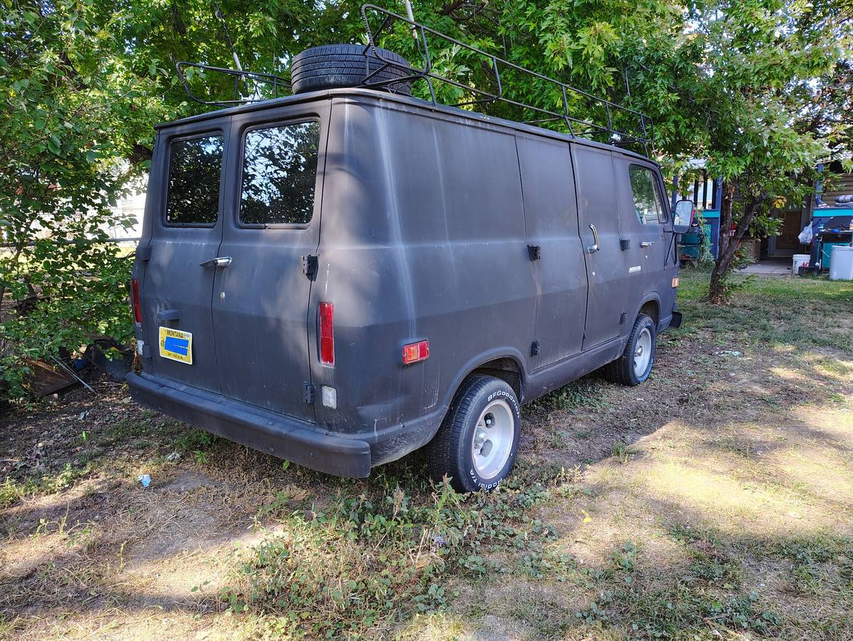Gmc-handi-van-1969-black-1