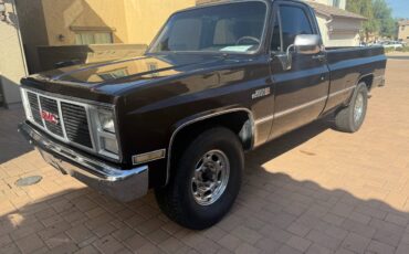 Gmc-high-sierra-2500-1985-brown-10