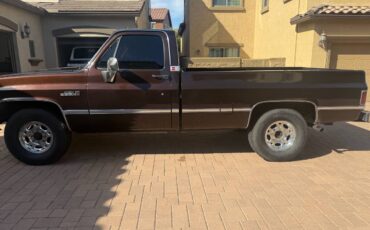 Gmc-high-sierra-2500-1985-brown-12