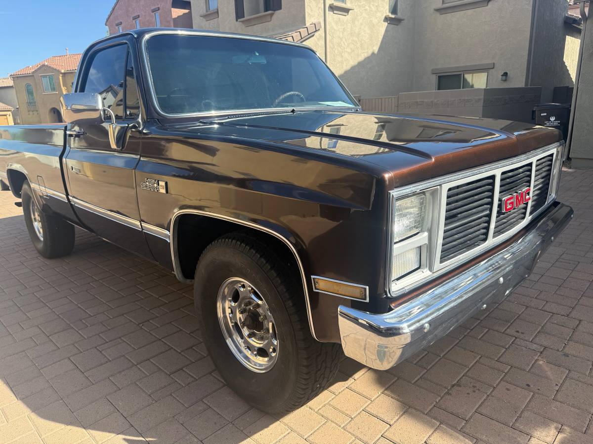 Gmc-high-sierra-2500-1985-brown-6