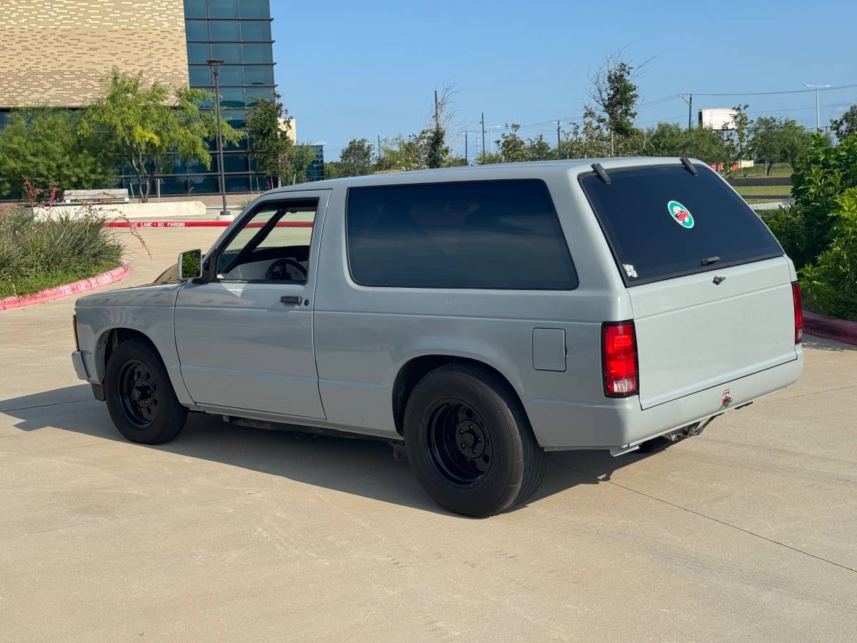 Gmc-jimmy-1988-grey-4