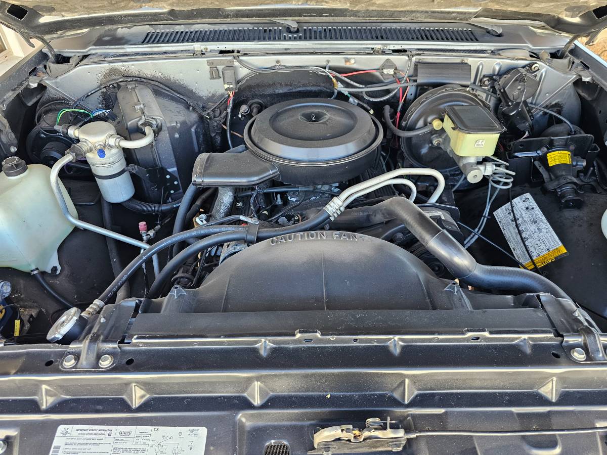 Gmc-jimmy-4x4-1987-red-12