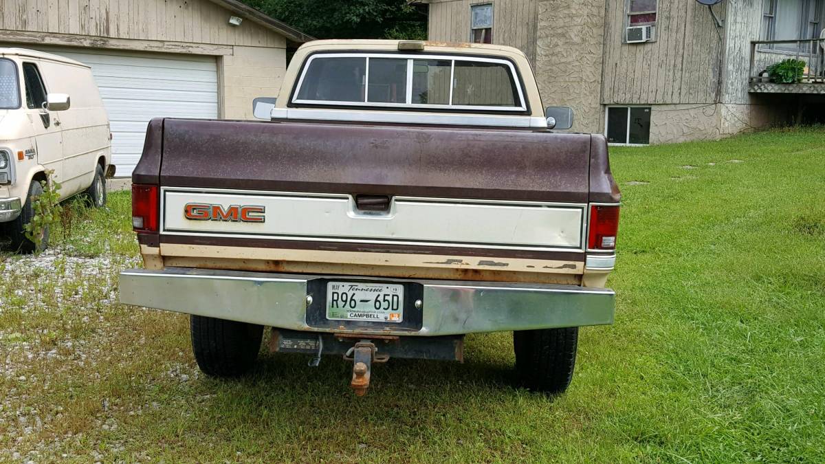 Gmc-k2500-sierra-classic-4x4-1983-brown-2