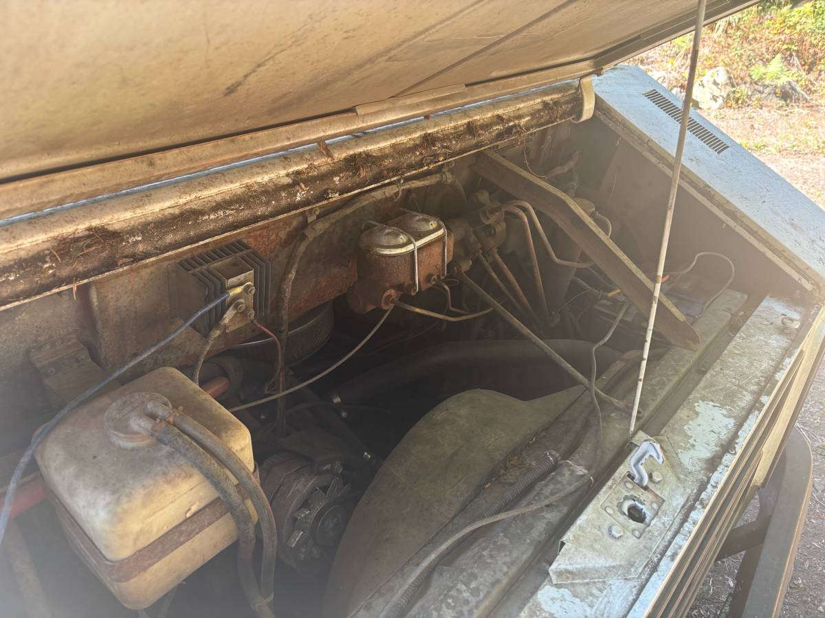 Gmc-p30-1974-white-14