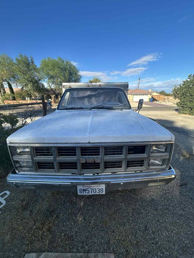 Gmc-r-conventional-1-ton-nominal-1989-white-3
