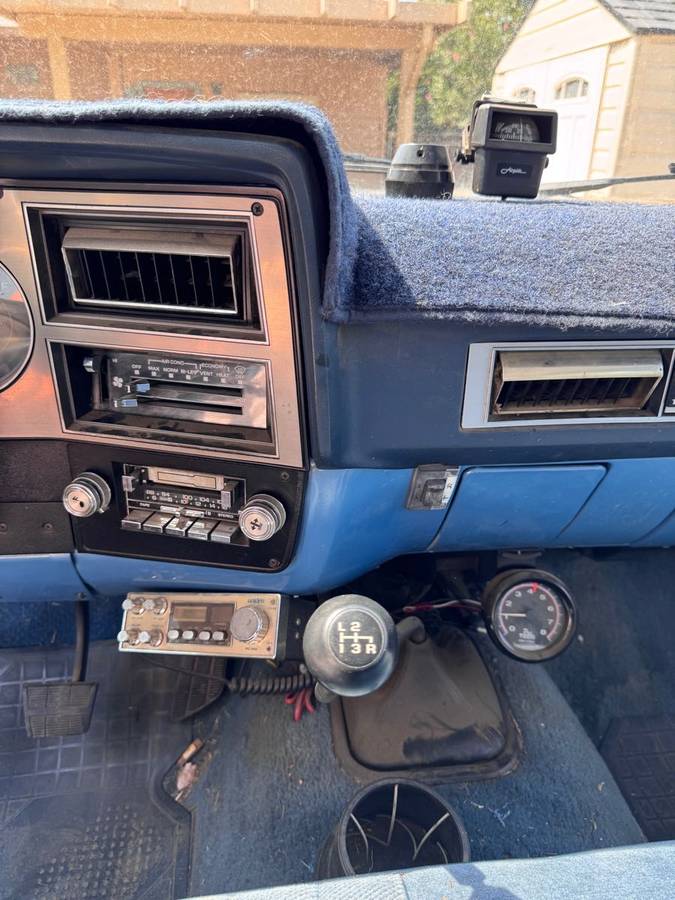 Gmc-r2500-1985-blue-8
